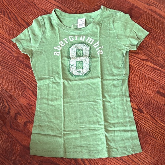 Abercrombie & Fitch Kids Tee in Vibrant Green - Picture 1 of 2